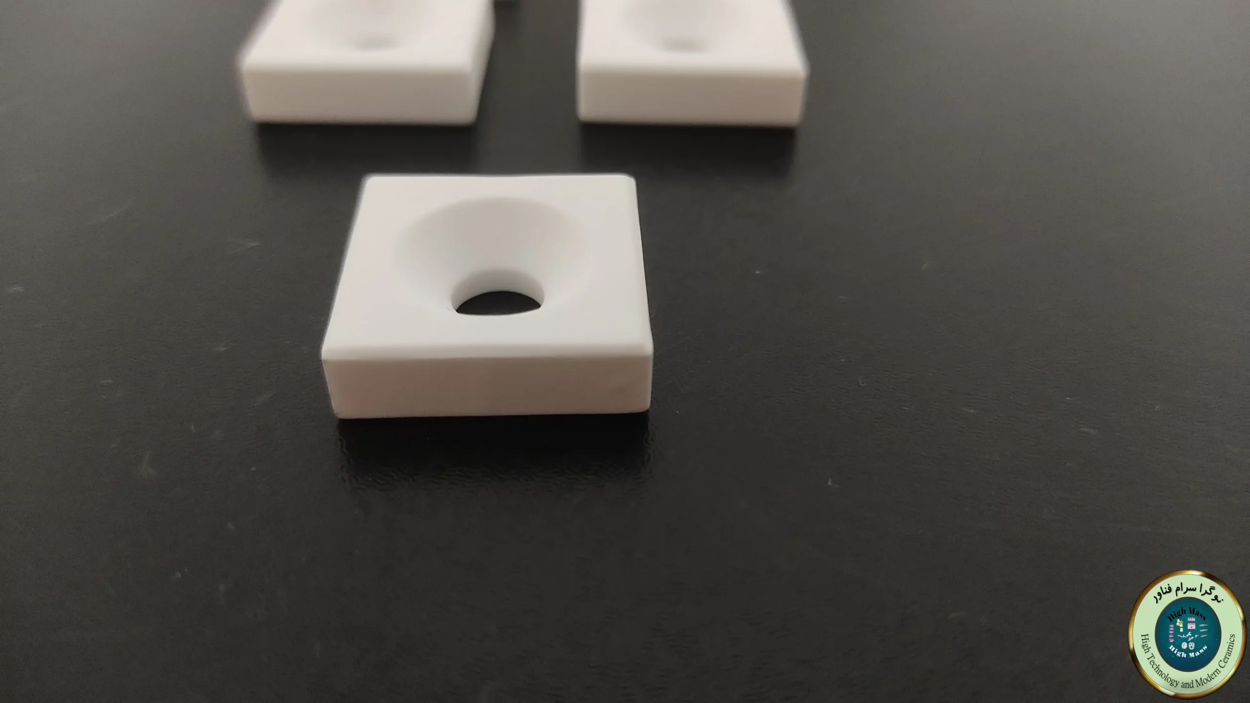 ویژگیها و مزایای سرامیکهای مقاوم به دما بالا