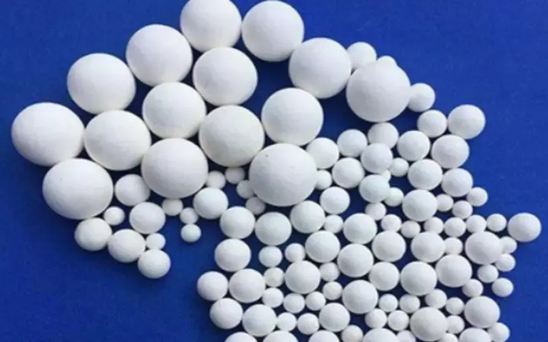 جدول مقایسه مشخصات توپ آلومینا و توپ فولادی در کاربرد صنعتی